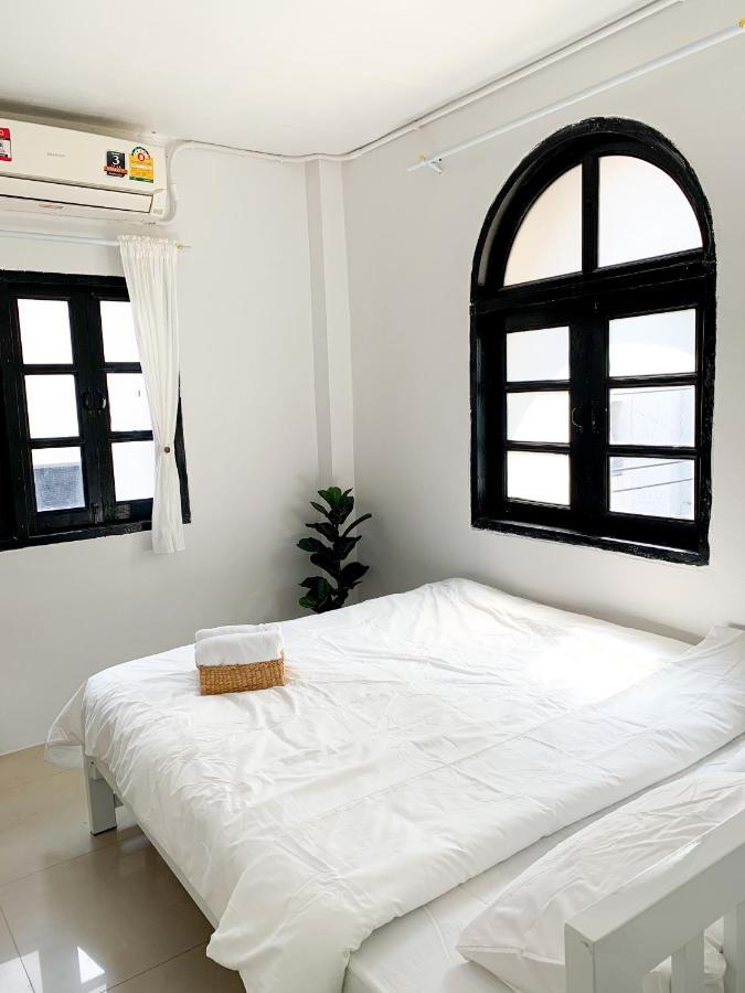 1Sabai Hostel Банкок Екстериор снимка