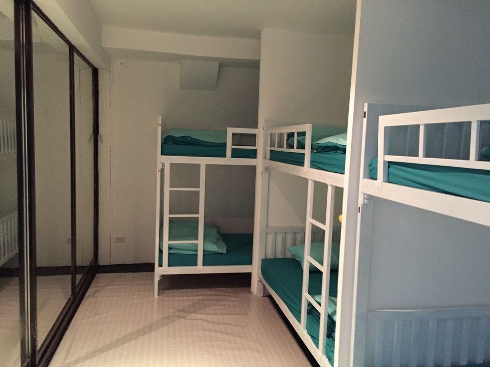 1Sabai Hostel Банкок Екстериор снимка
