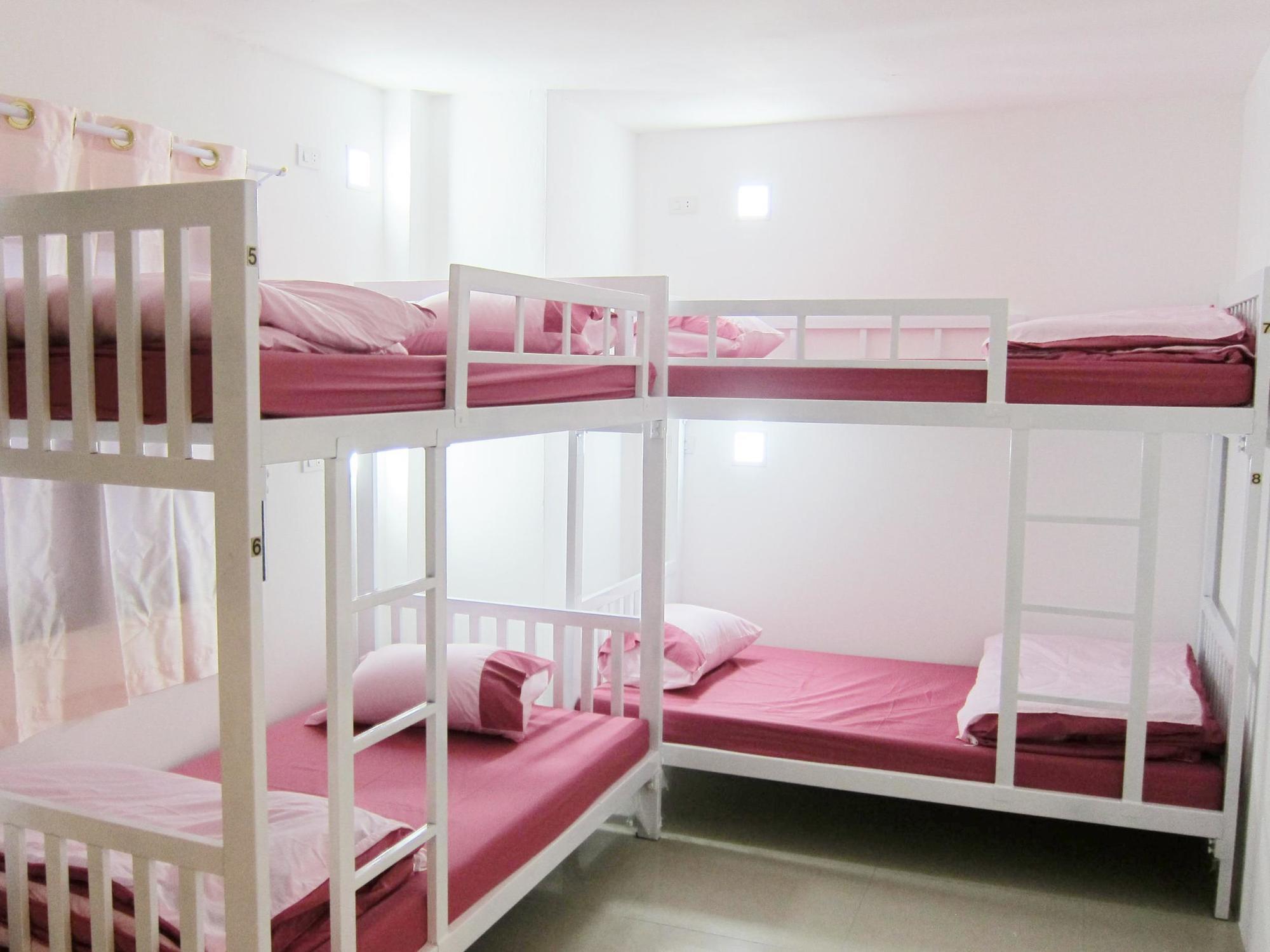 1Sabai Hostel Банкок Екстериор снимка
